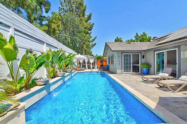 Real Estate with Pool